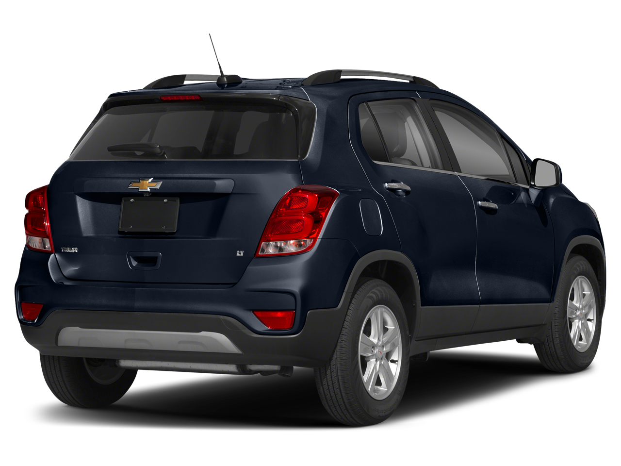 Used 2021 Chevrolet Trax LT with VIN KL7CJPSB3MB337948 for sale in Southampton, NY