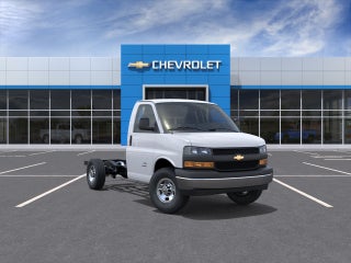 2026 Chevrolet Express Cutaway 3500 Base