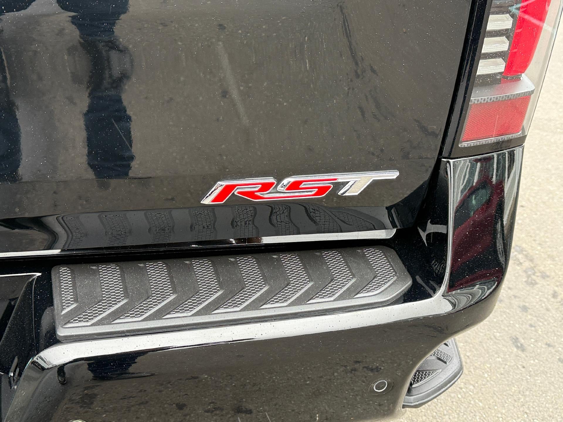 2024 Chevrolet Silverado EV RST