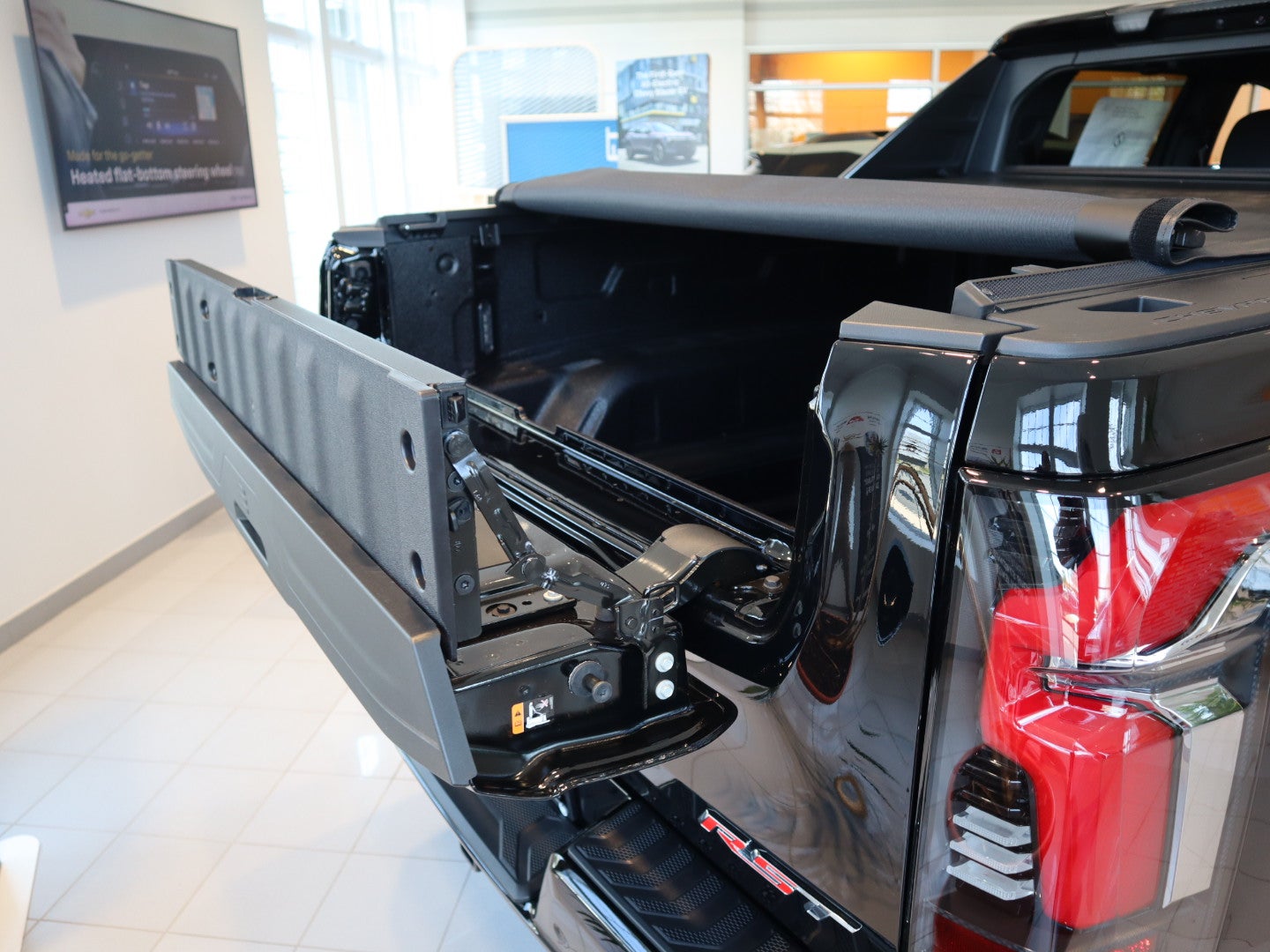 2024 Chevrolet Silverado EV RST