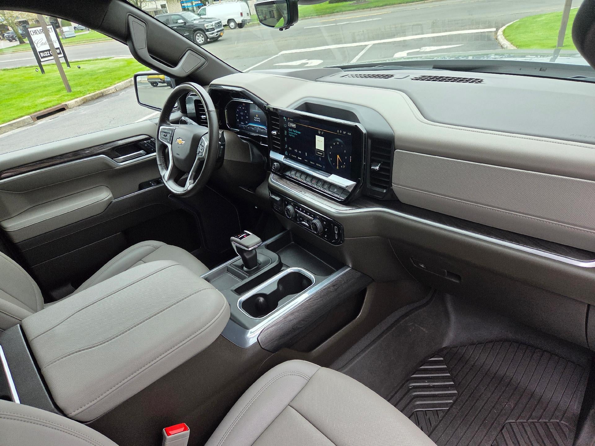 2024 Chevrolet Silverado 1500 LTZ - Photo 29