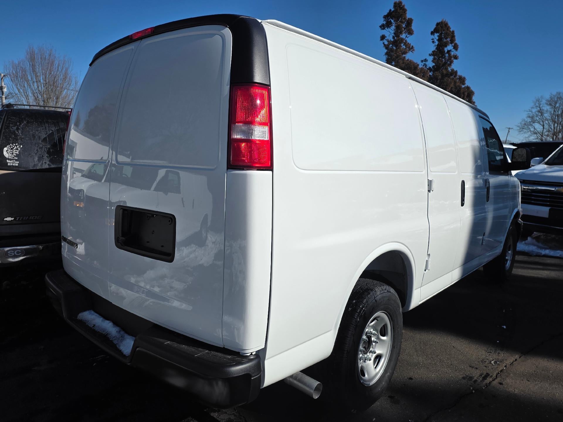 2025 Chevrolet Express Cargo 2500 Base