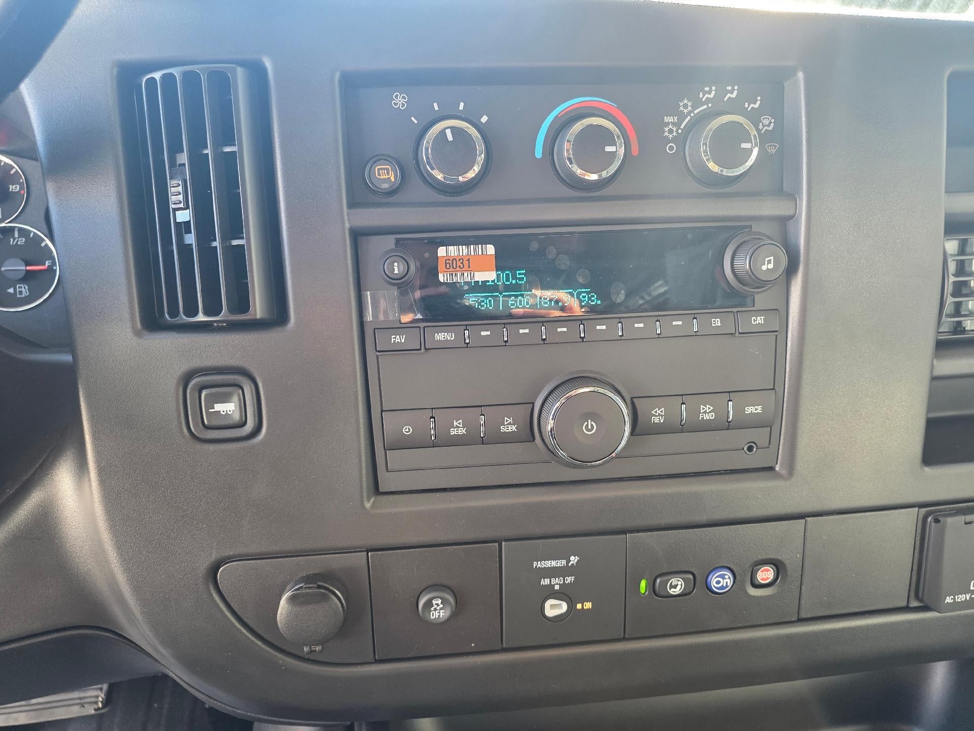 2025 Chevrolet Express Cargo 2500 Base