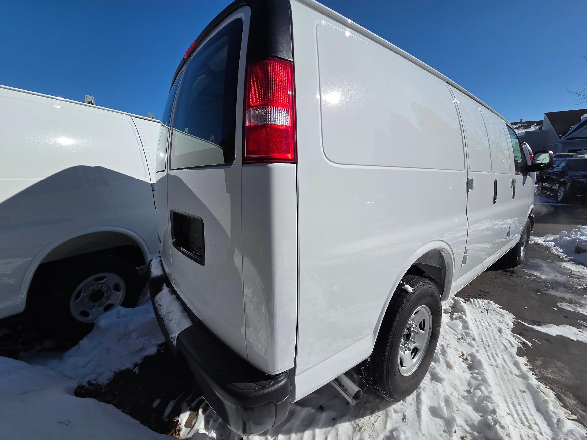 2025 Chevrolet Express Cargo 2500 Base