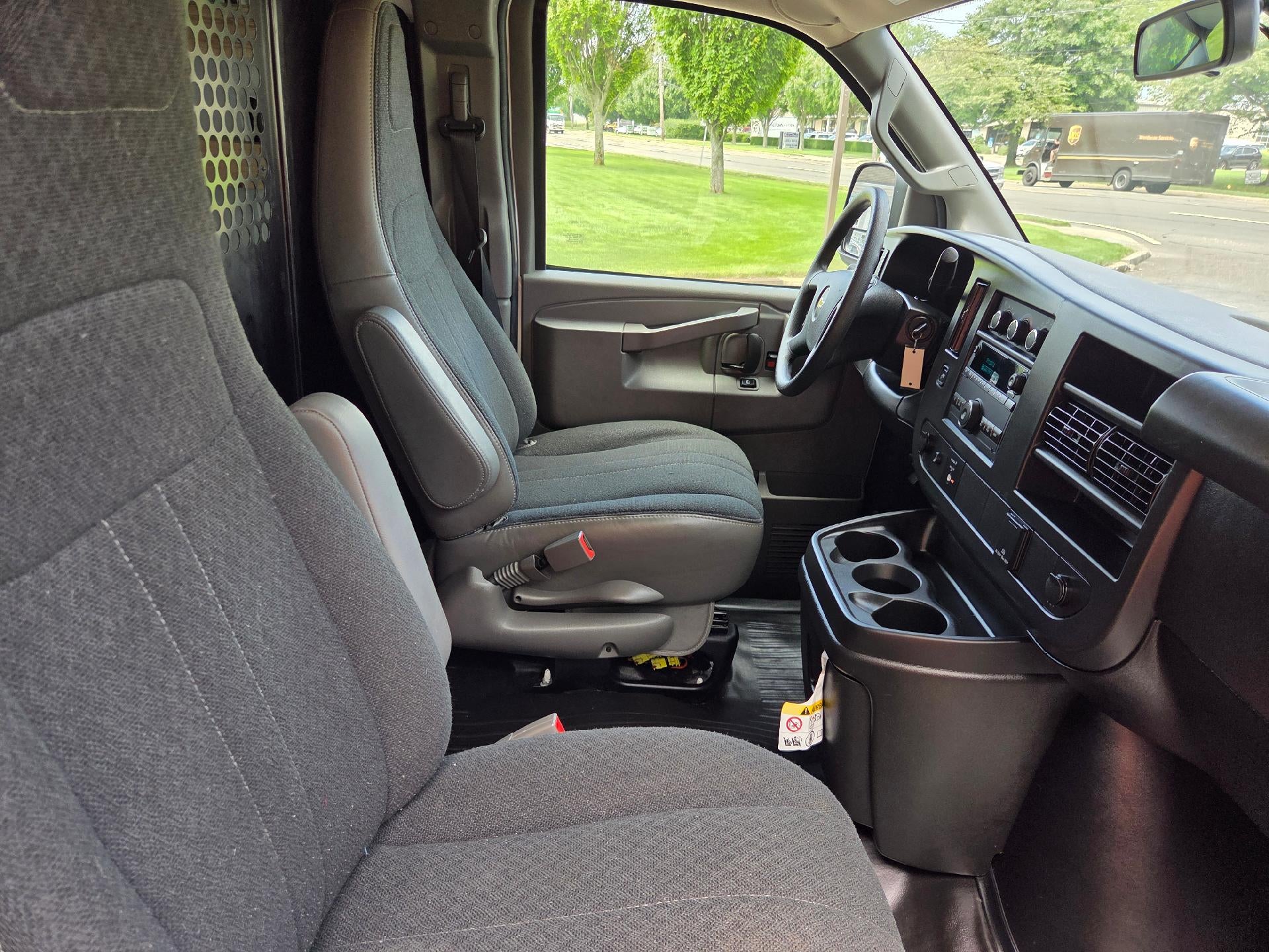 2025 Chevrolet Express Cargo Base