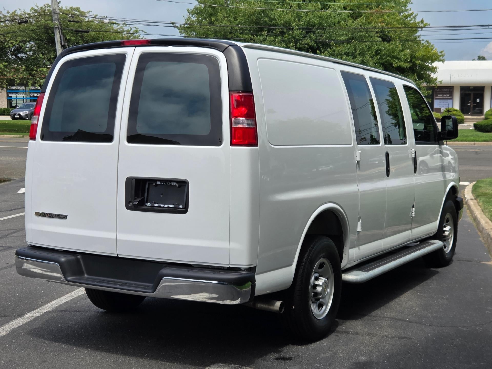2025 Chevrolet Express Cargo Base