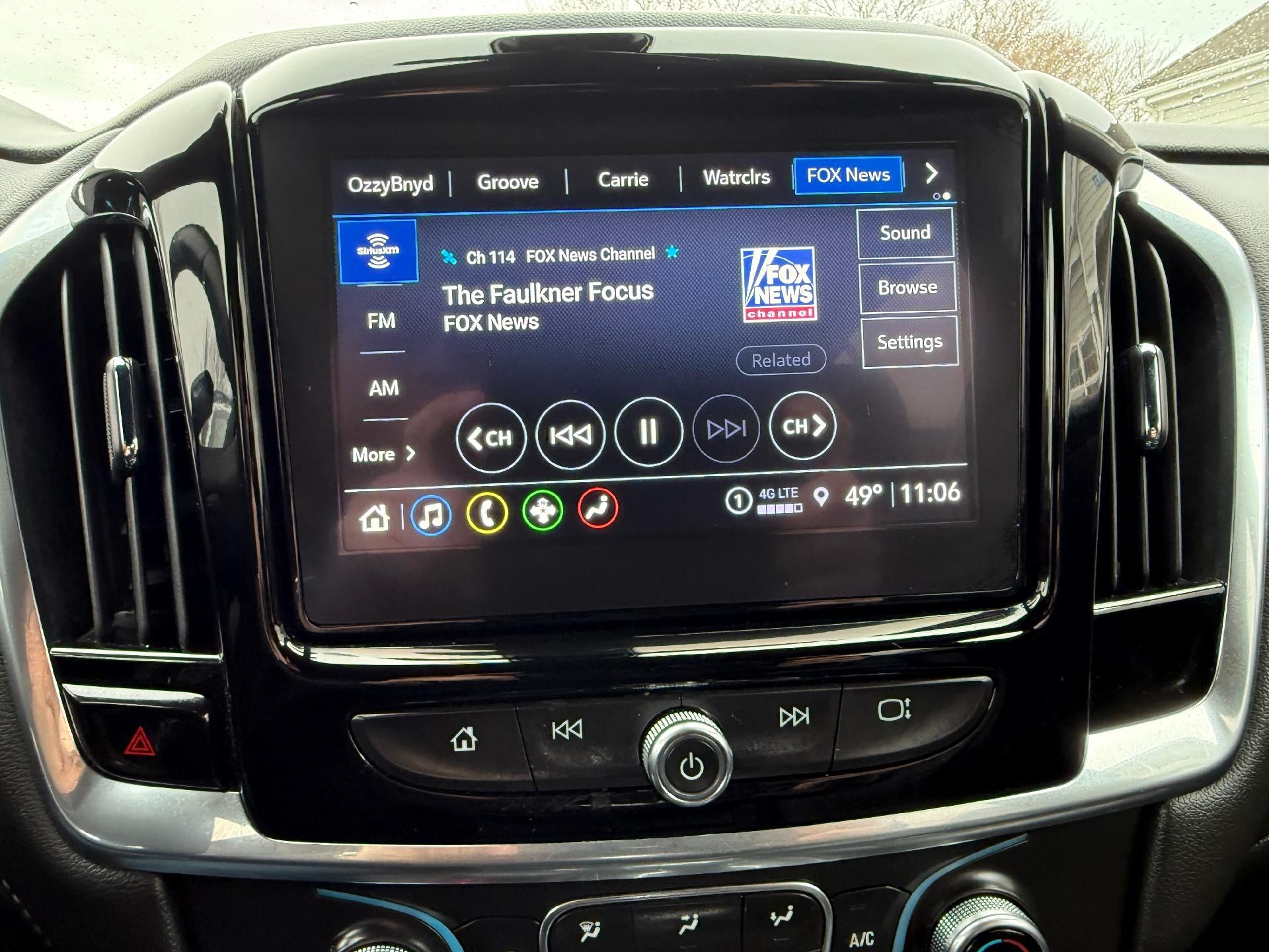 2023 Chevrolet Traverse LT Leather