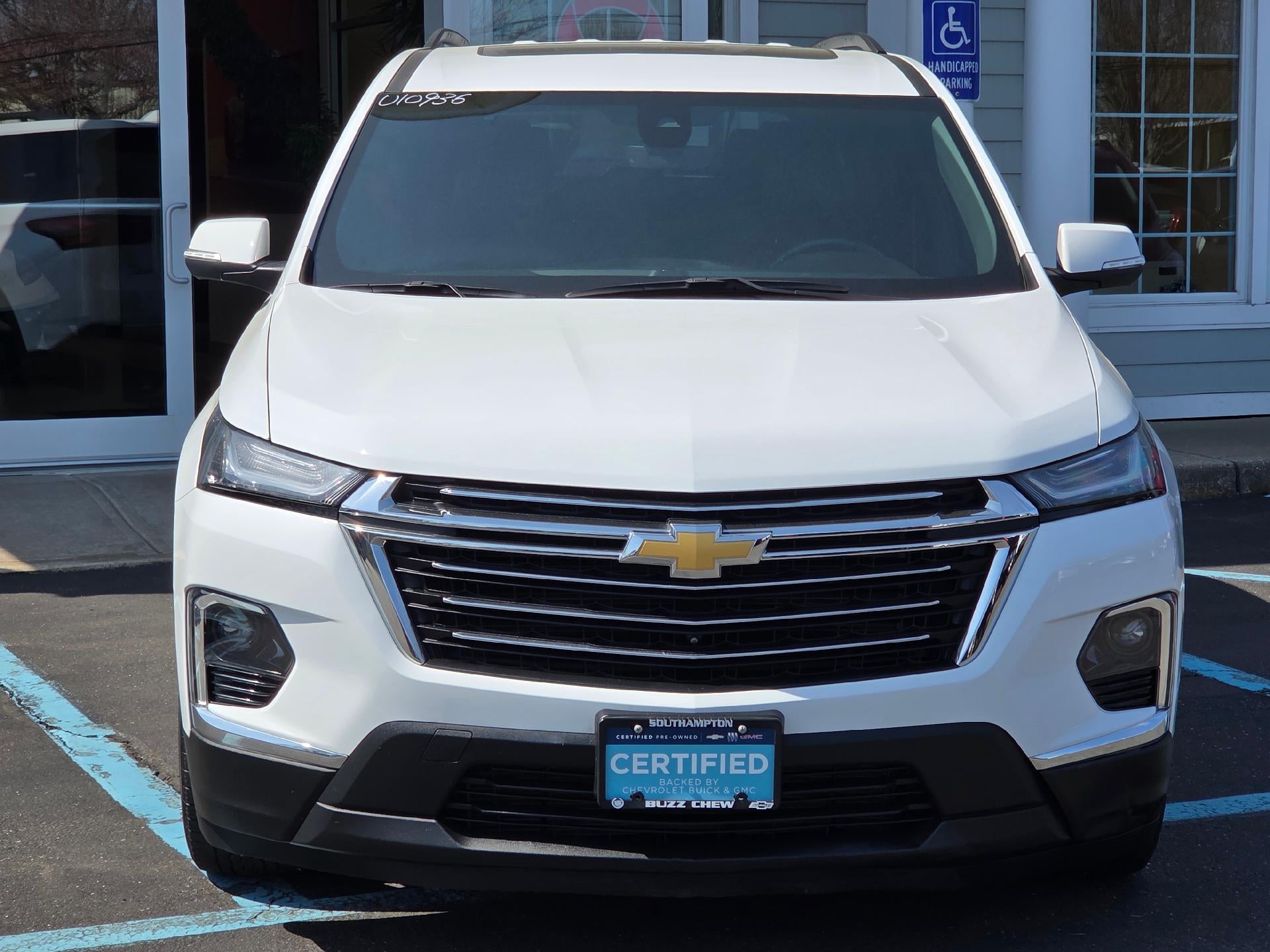2023 Chevrolet Traverse LT Leather