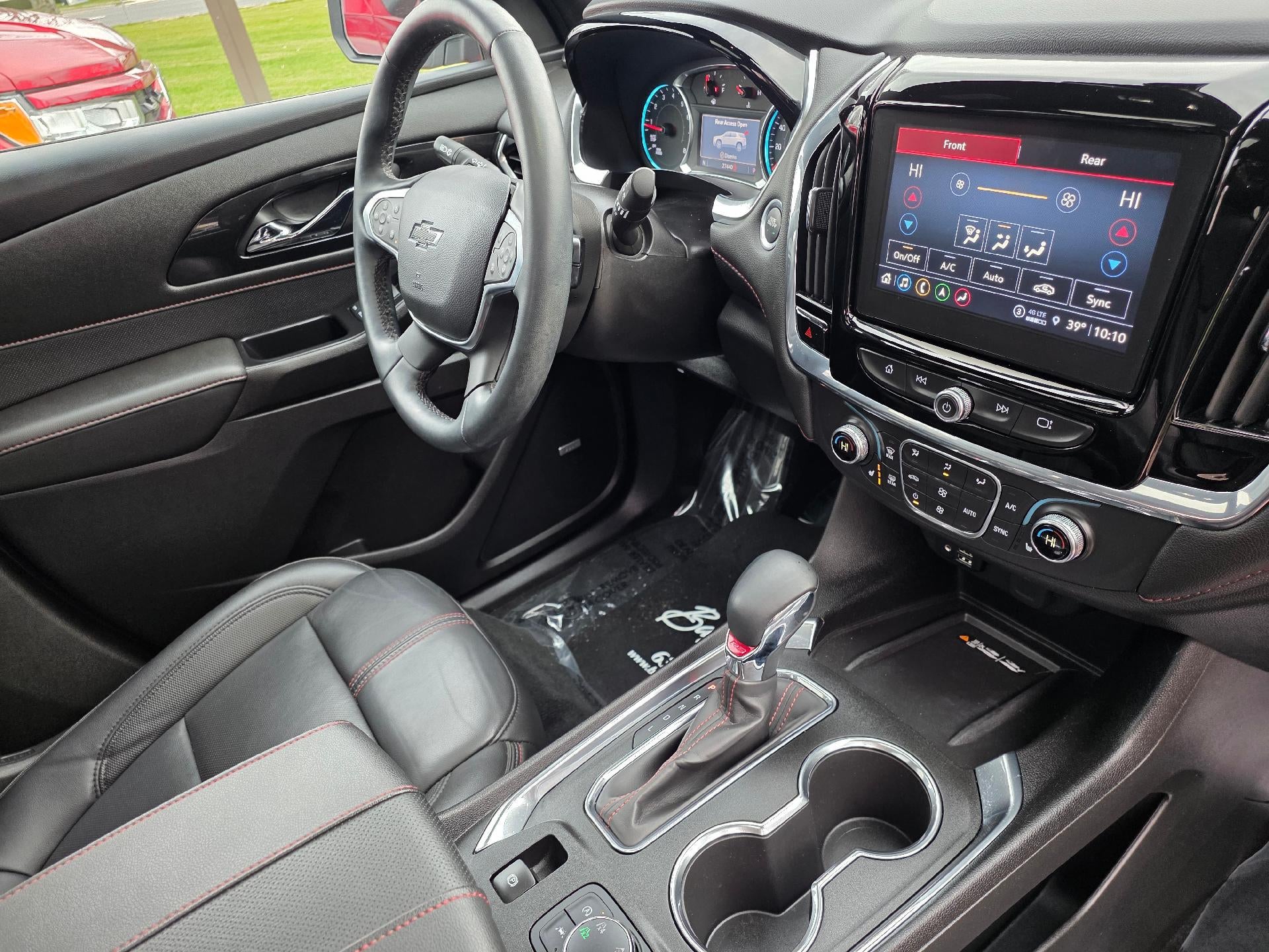 2023 Chevrolet Traverse RS