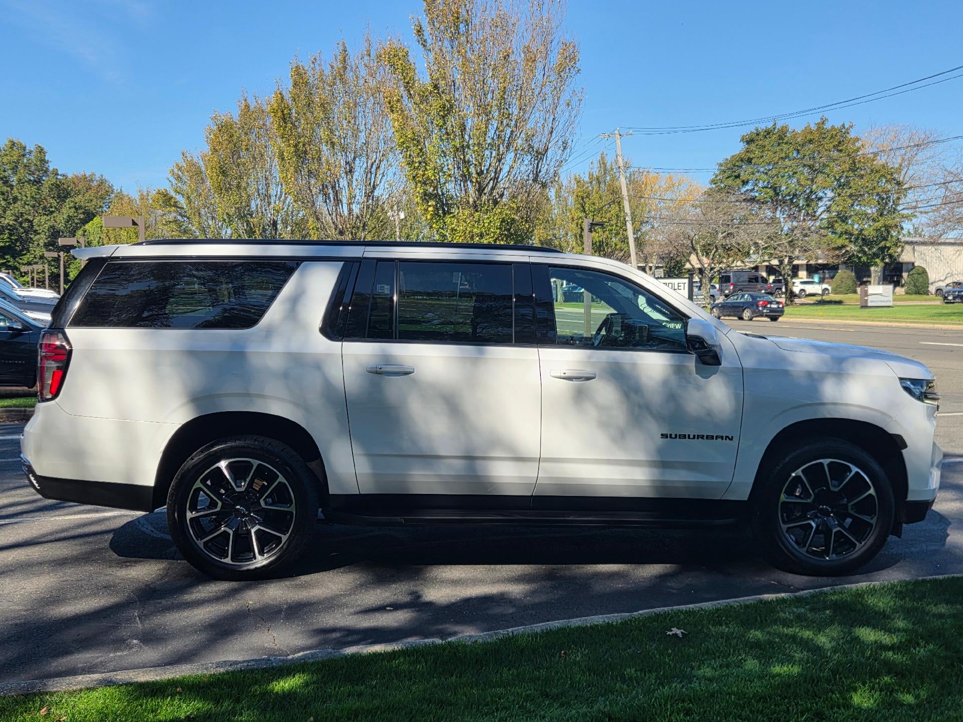 2022 Chevrolet Suburban RST