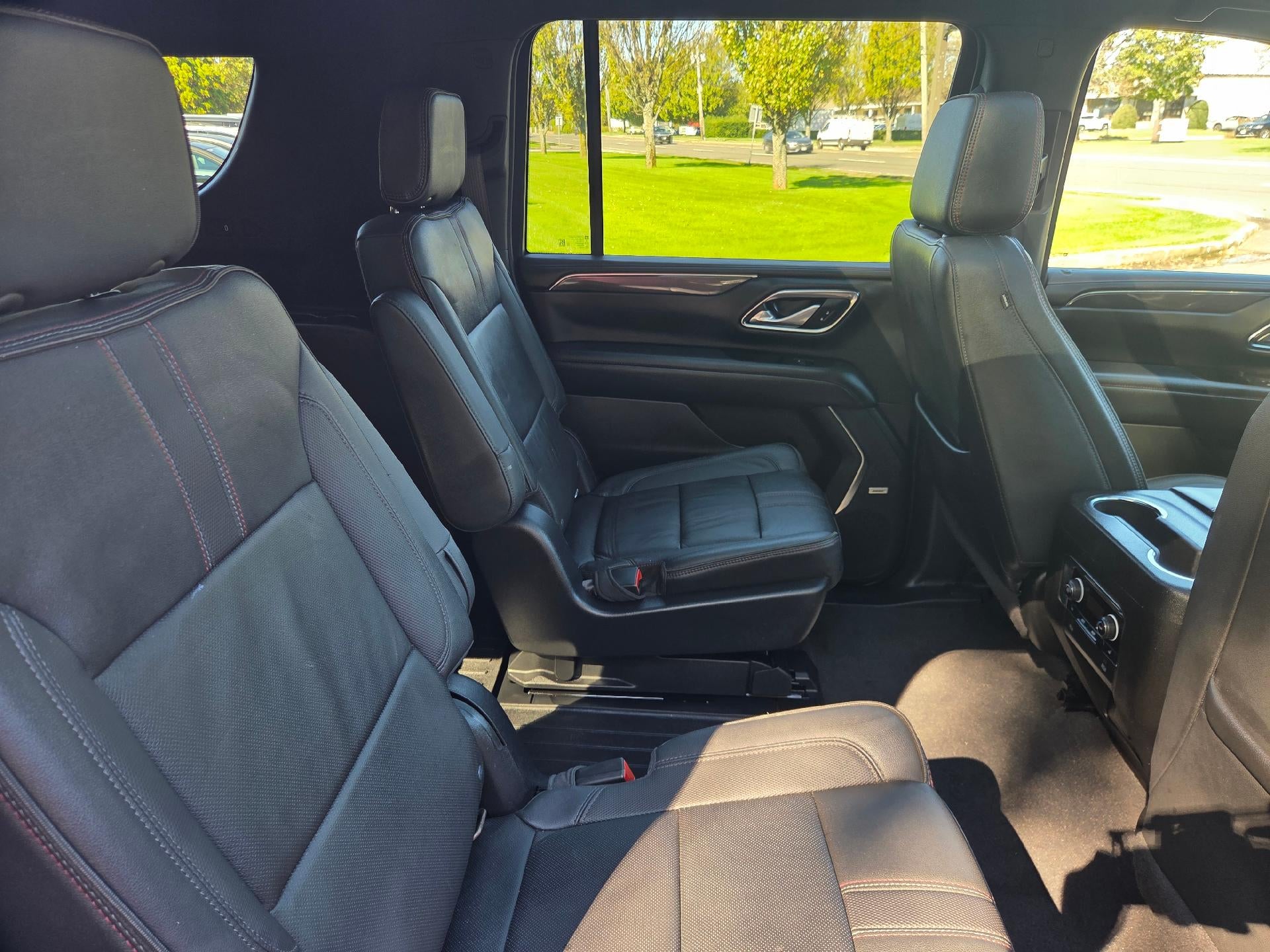2022 Chevrolet Suburban RST