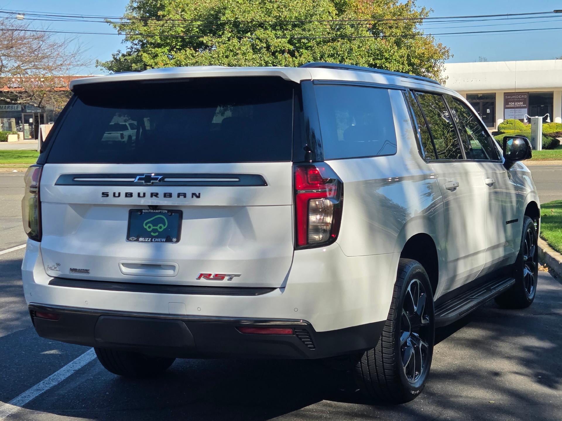 2022 Chevrolet Suburban RST