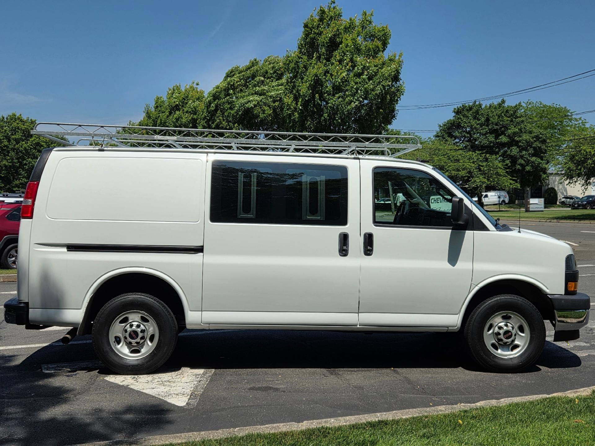 2020 GMC Savana Cargo 2500 Base