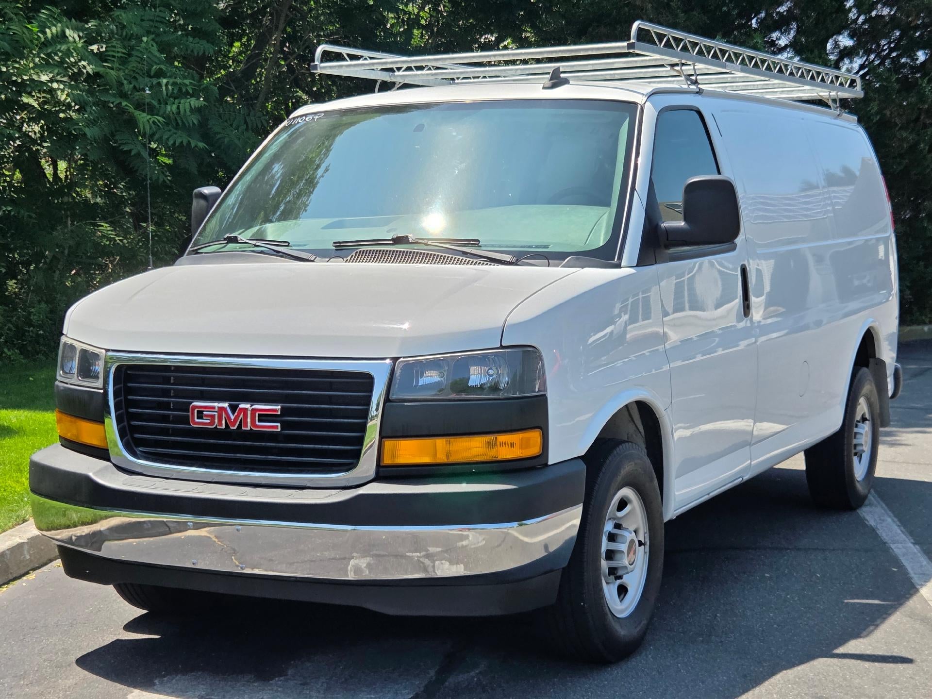 2020 GMC Savana Cargo 2500 Base