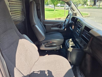 2025 GMC Savana Cargo Base