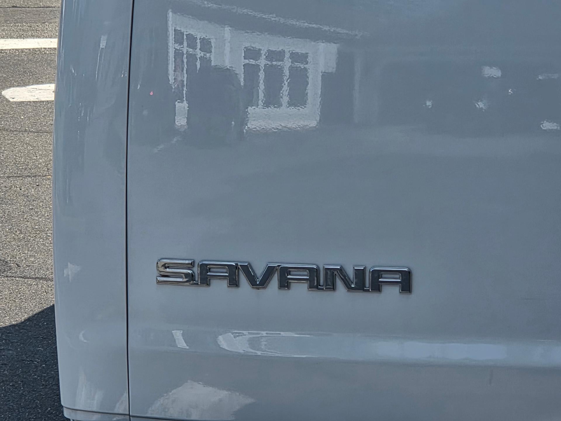 2025 GMC Savana Cargo Base