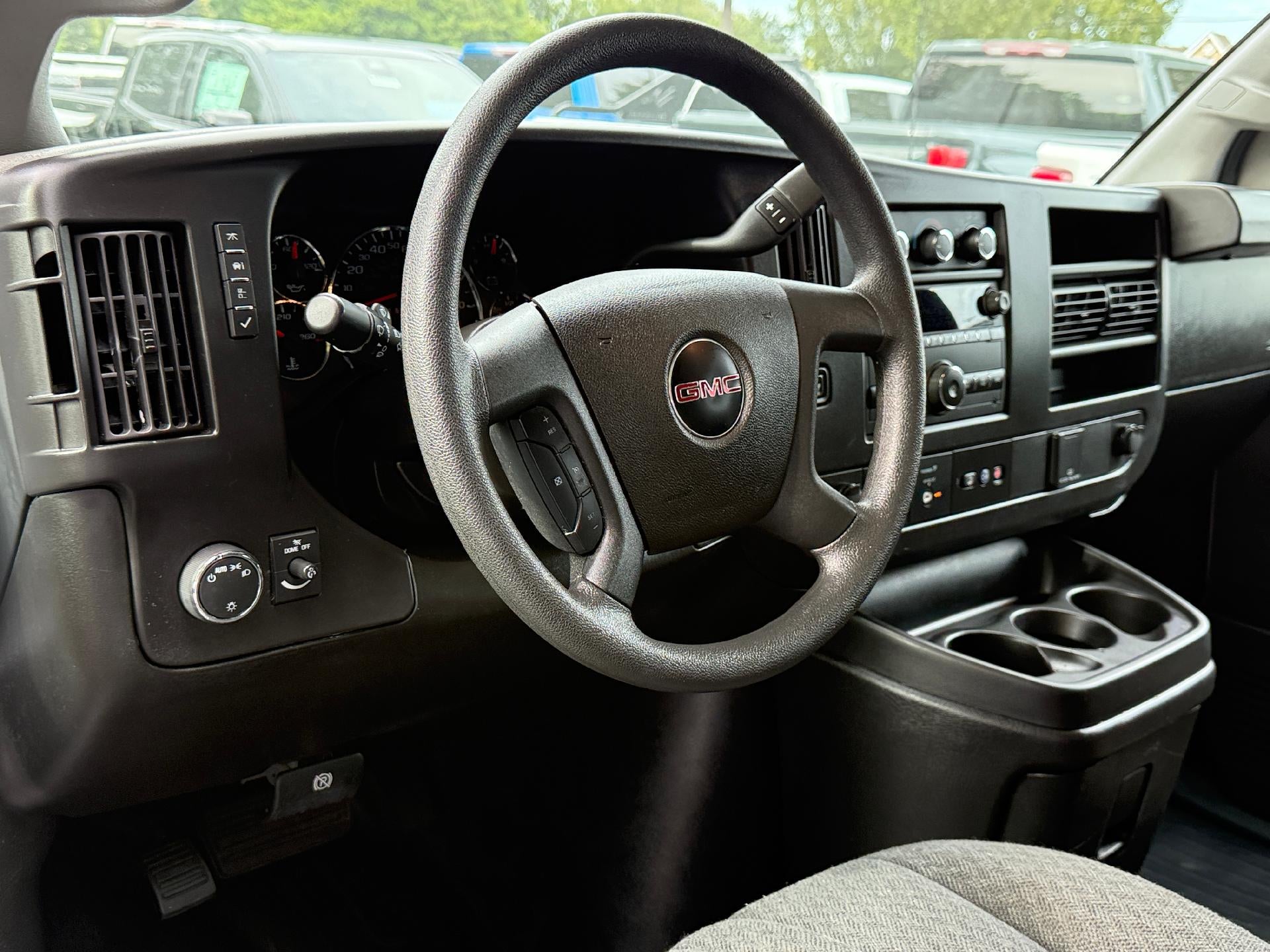 2024 GMC Savana Cargo 2500 Base