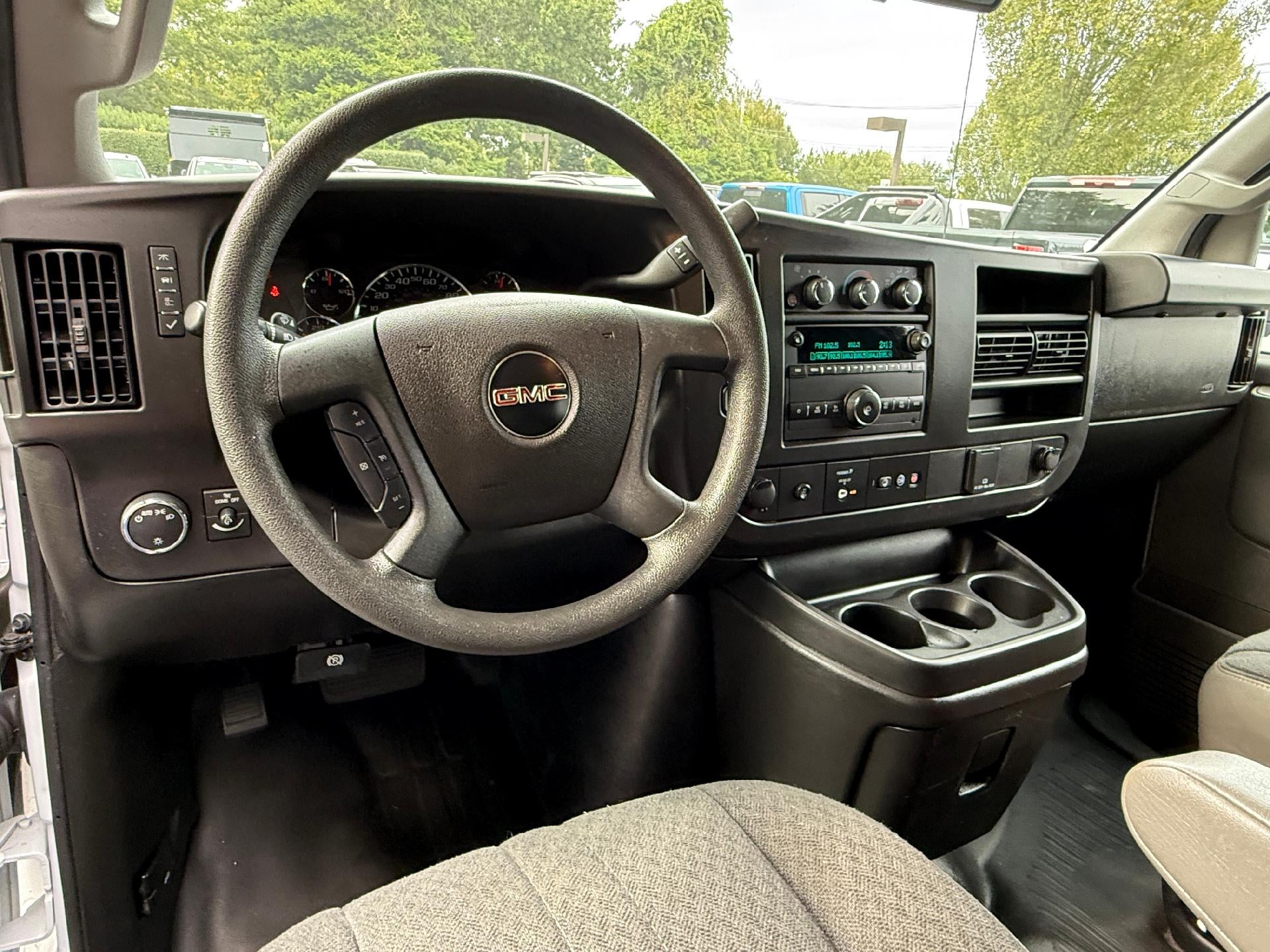 2024 GMC Savana Cargo 2500 Base