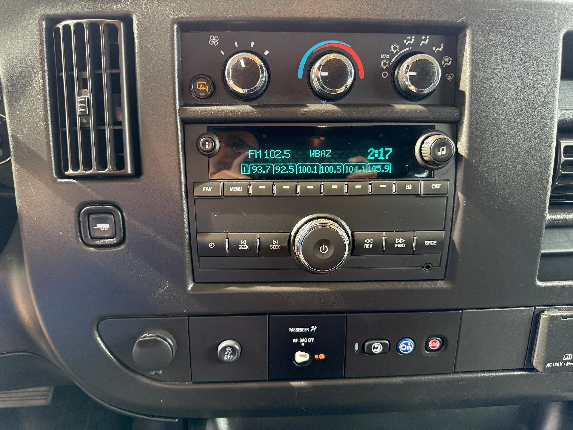 2024 GMC Savana Cargo 2500 Base