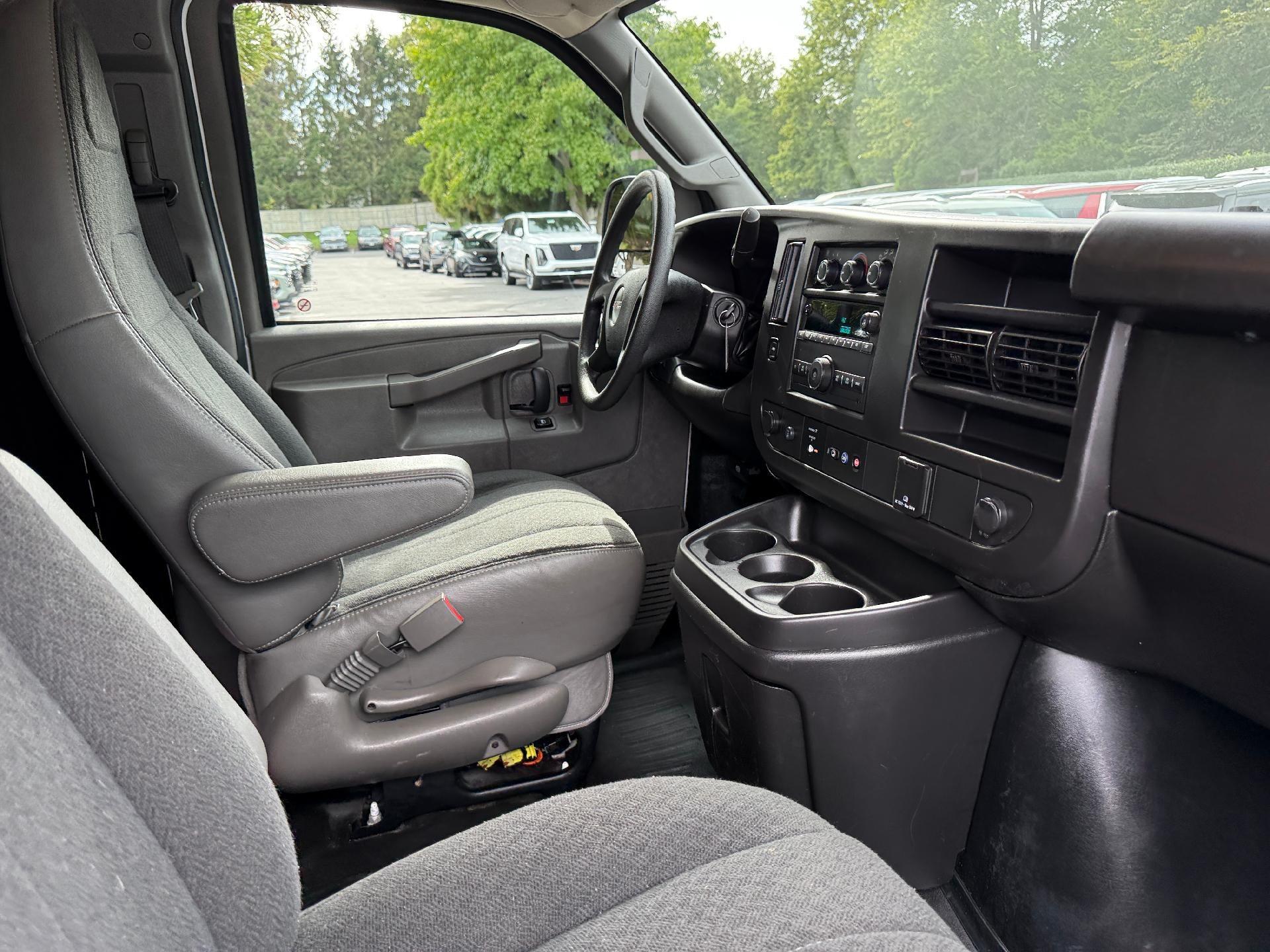 2024 GMC Savana Cargo 2500 Base