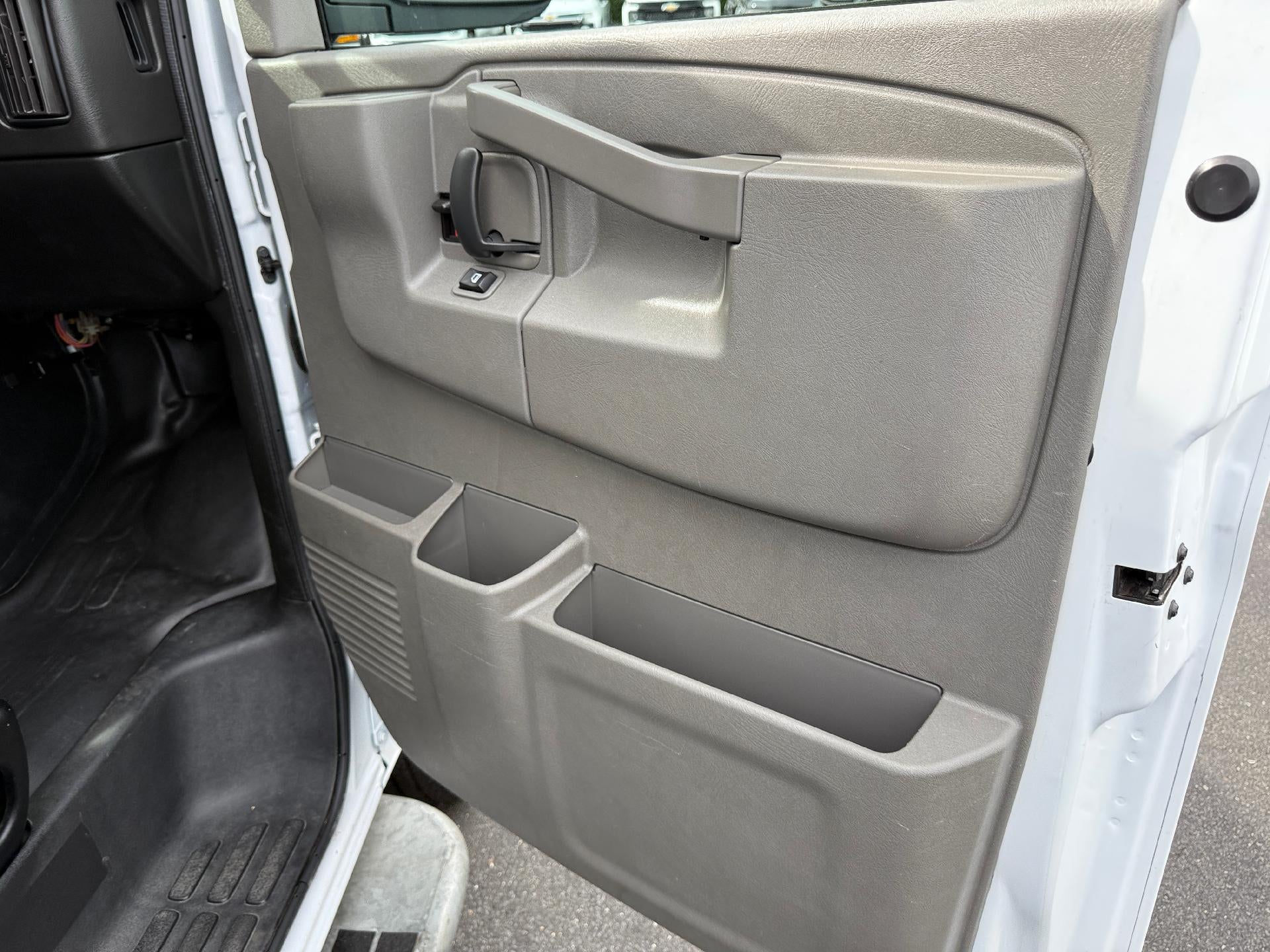 2024 GMC Savana Cargo 2500 Base