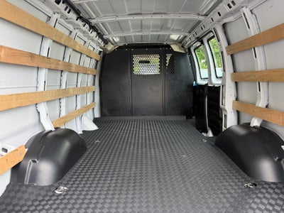 2024 GMC Savana Cargo 2500 Base