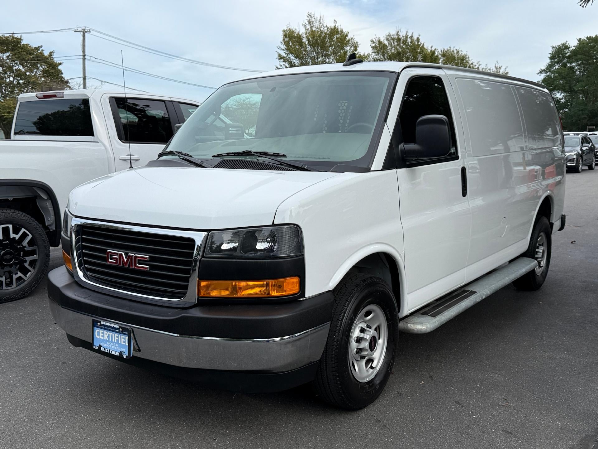 2024 GMC Savana Cargo 2500 Base