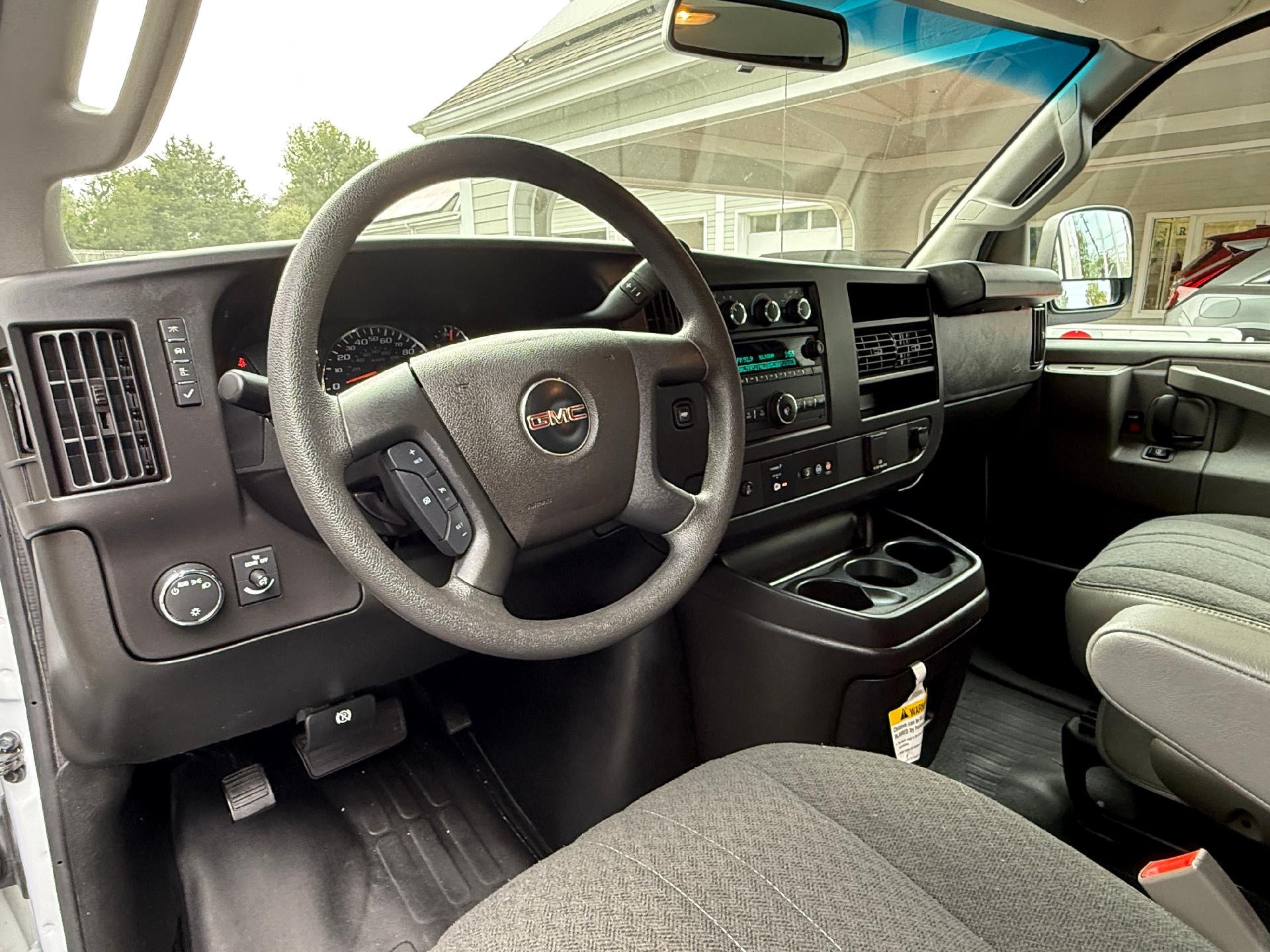 2024 GMC Savana Cargo 2500 Base