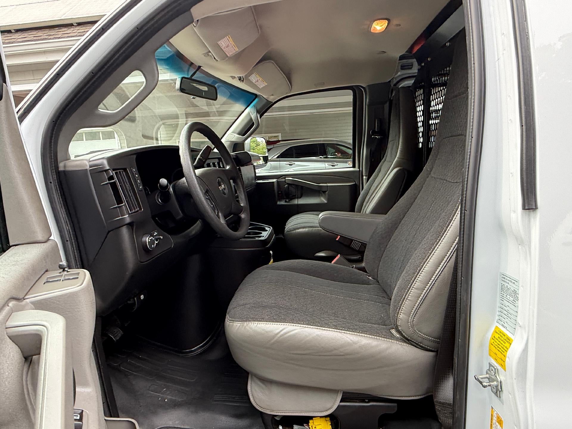 2024 GMC Savana Cargo 2500 Base