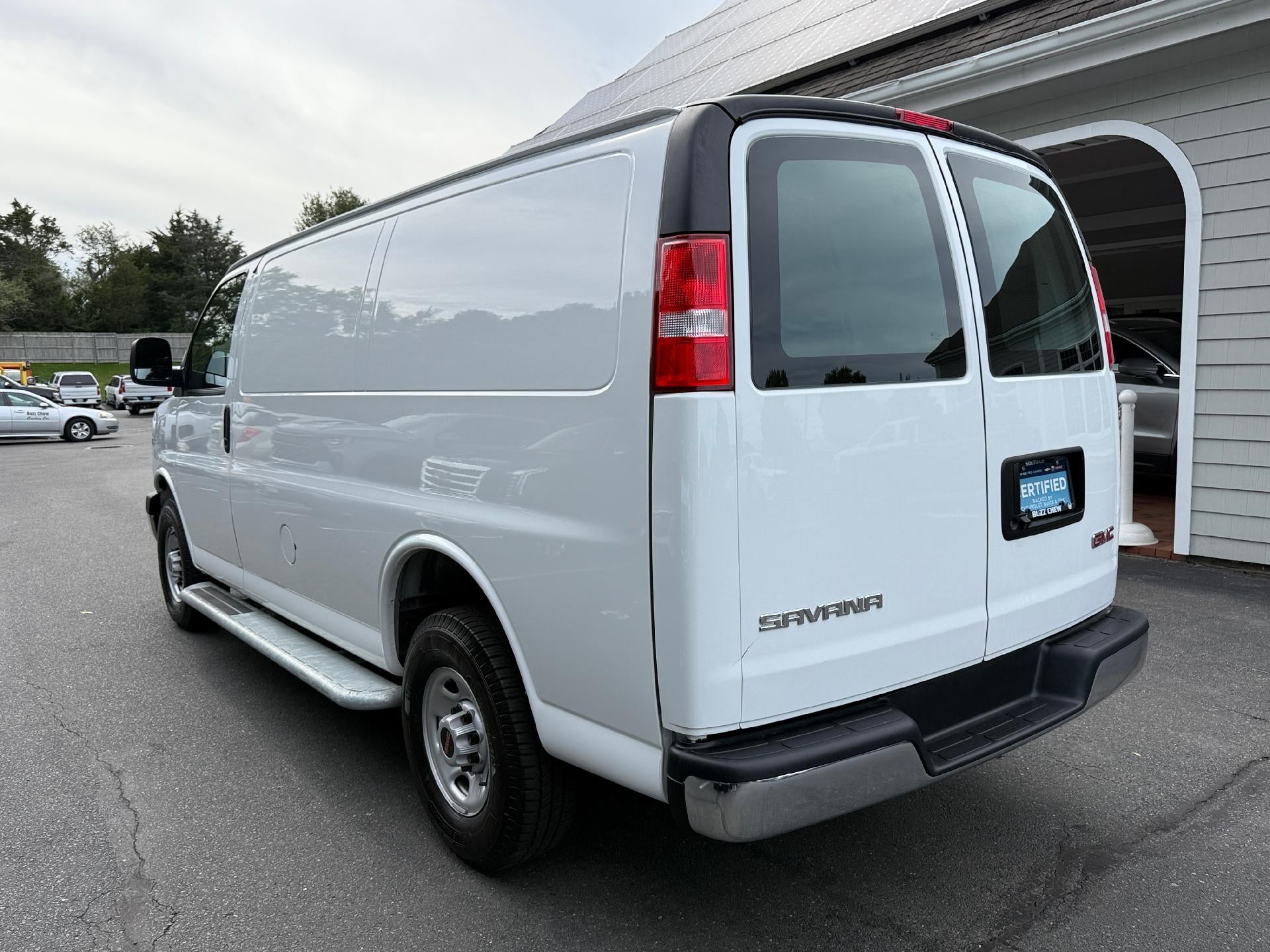 2024 GMC Savana Cargo 2500 Base