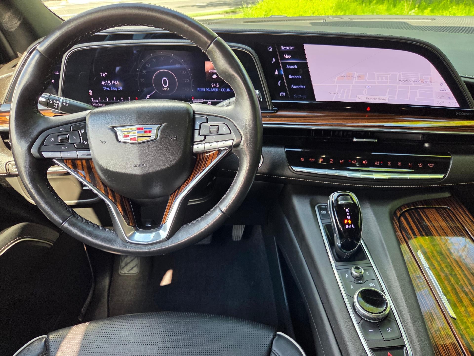 2022 Cadillac Escalade ESV Premium Luxury