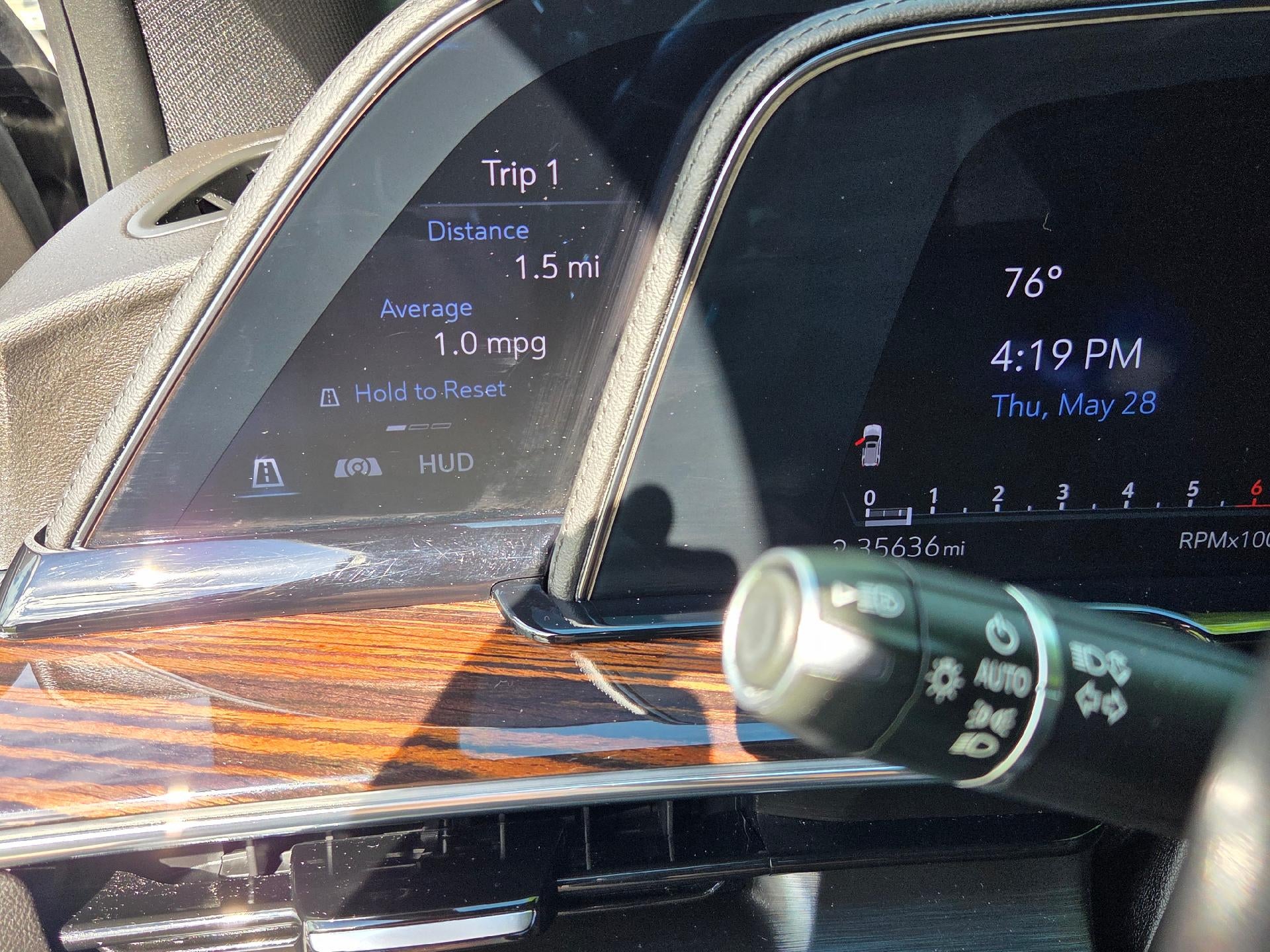 2022 Cadillac Escalade ESV Premium Luxury