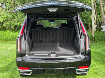 2022 Cadillac Escalade ESV Premium Luxury