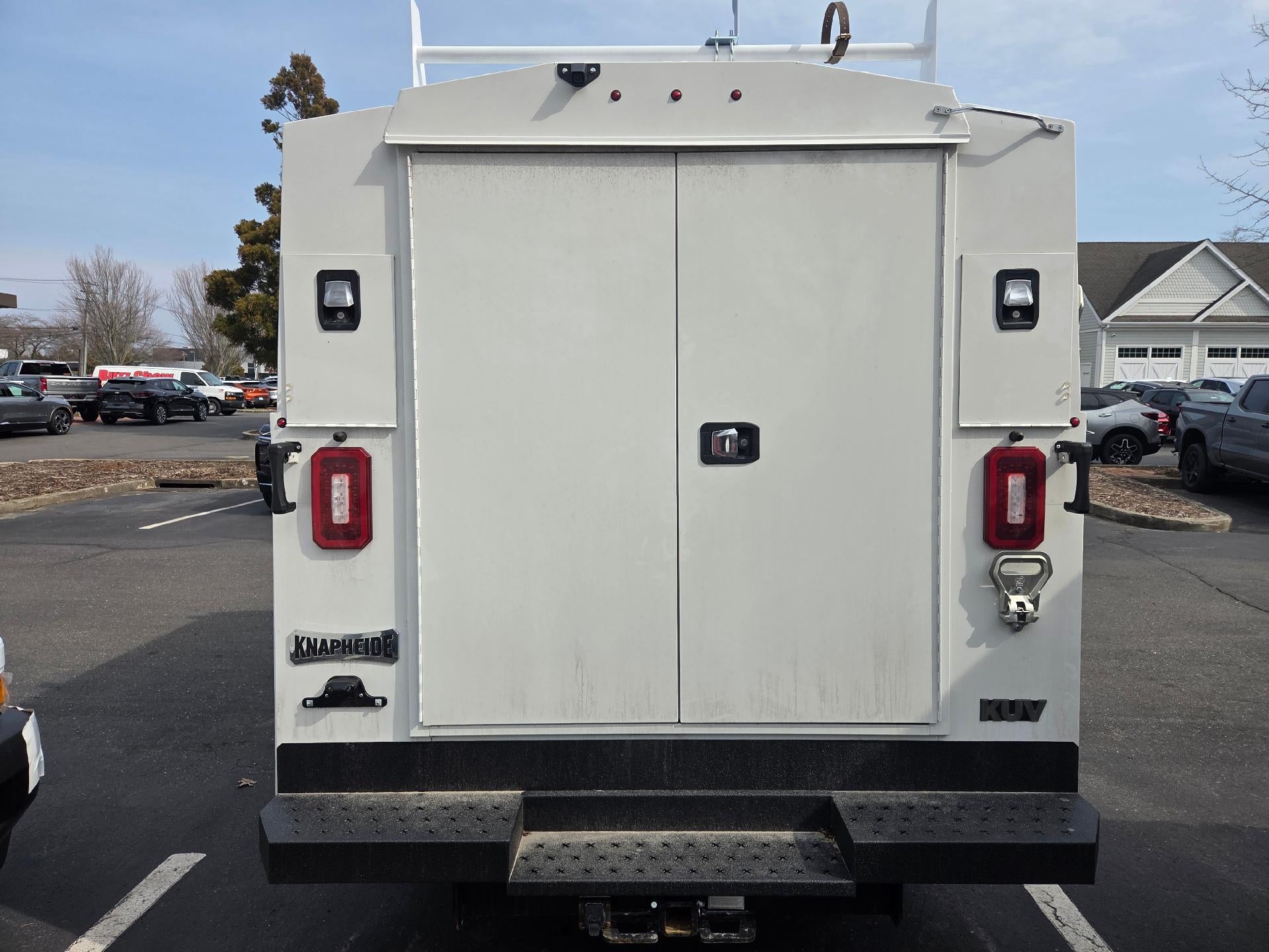 2026 Chevrolet Express Cutaway 3500 Base