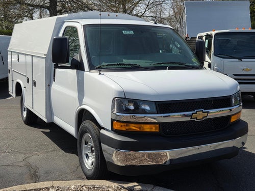 2026 Chevrolet Express Cutaway 3500 Base