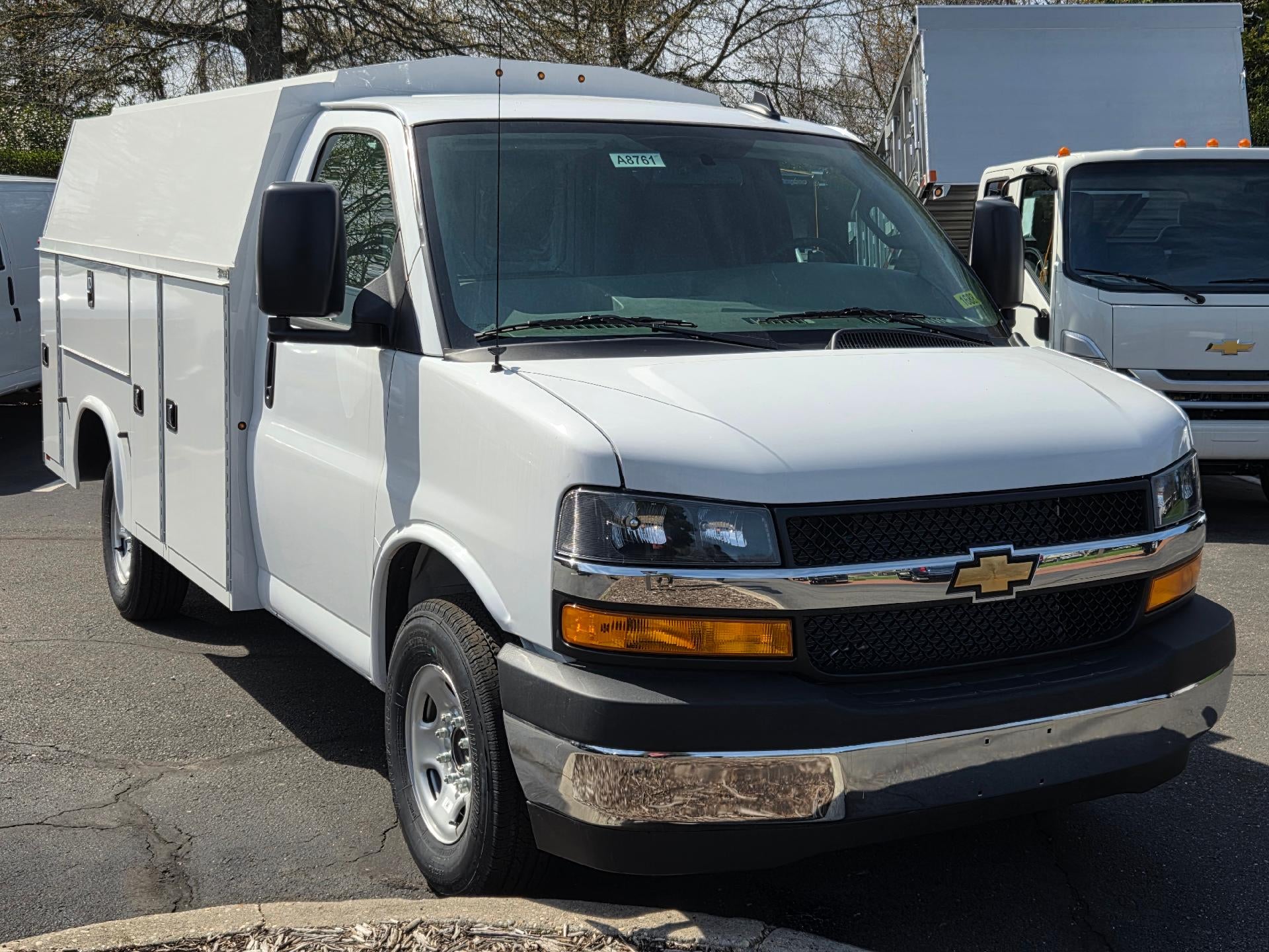 2026 Chevrolet Express Cutaway 3500 Base
