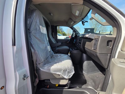 2026 Chevrolet Express Cutaway 3500 Base