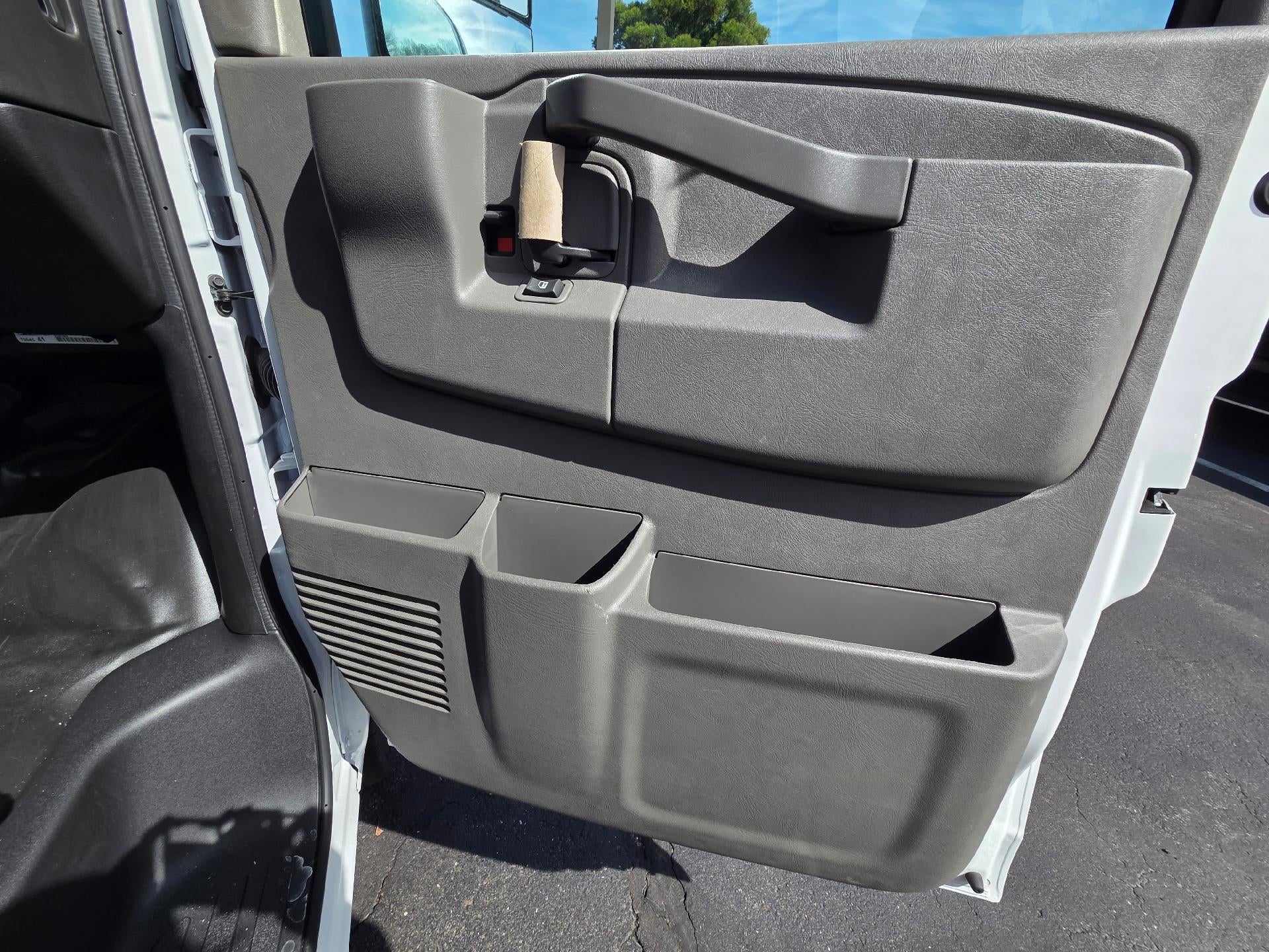 2026 Chevrolet Express Cutaway 3500 Base