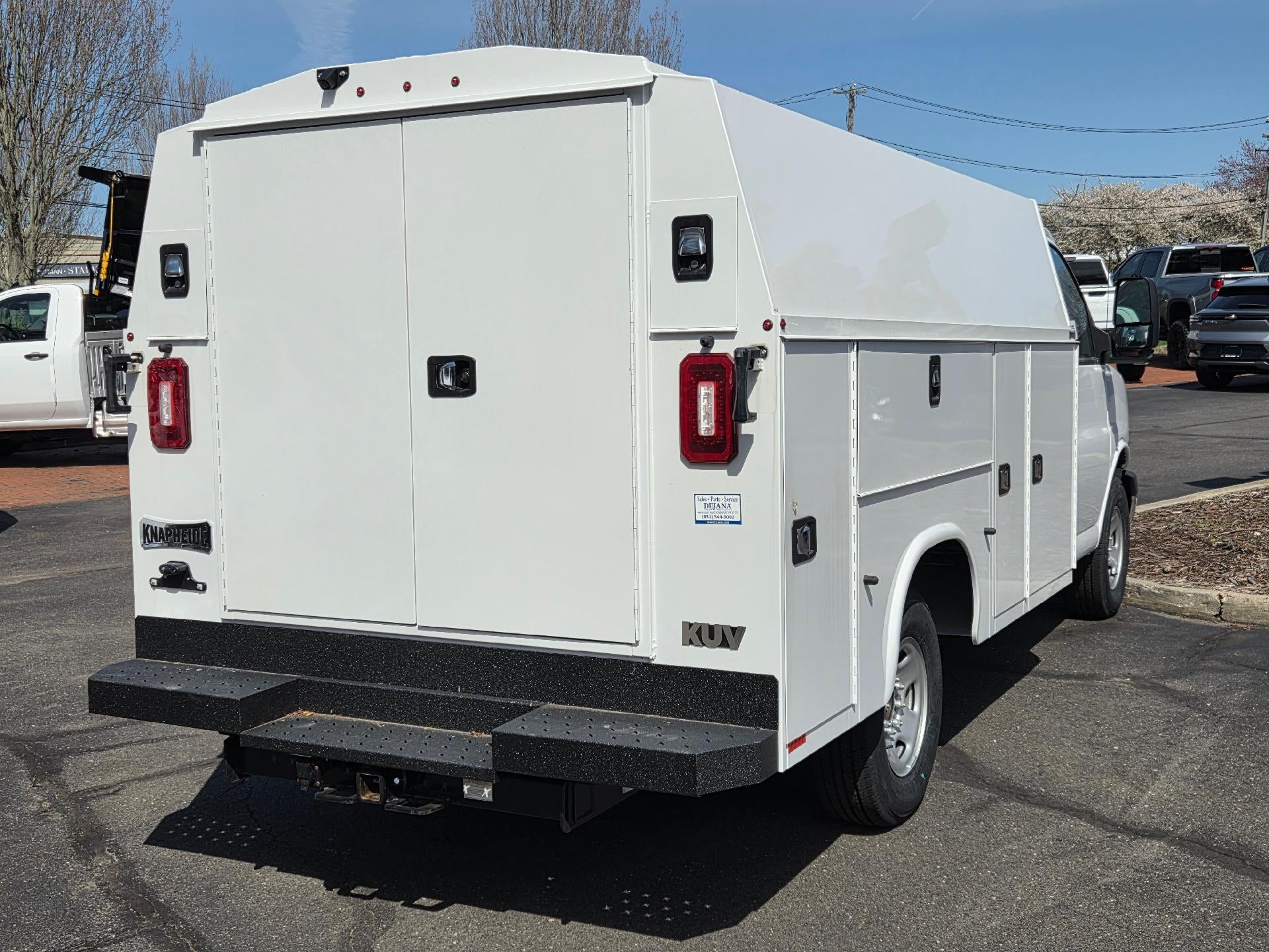 2026 Chevrolet Express Cutaway 3500 Base