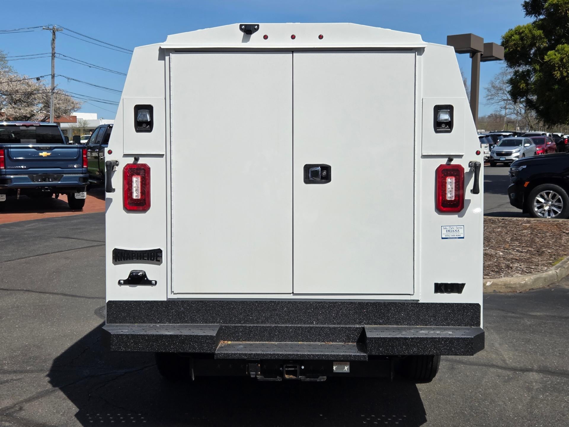 2026 Chevrolet Express Cutaway 3500 Base