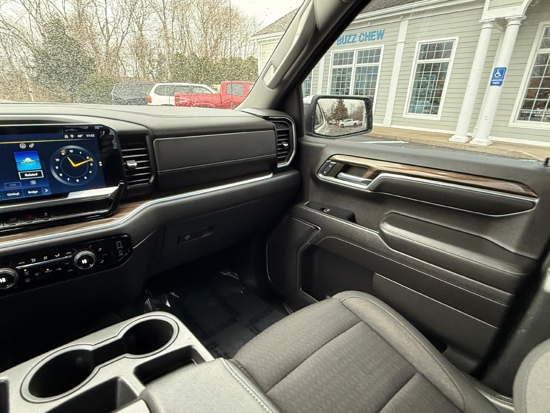 2022 Chevrolet Silverado 1500 LT (2FL)