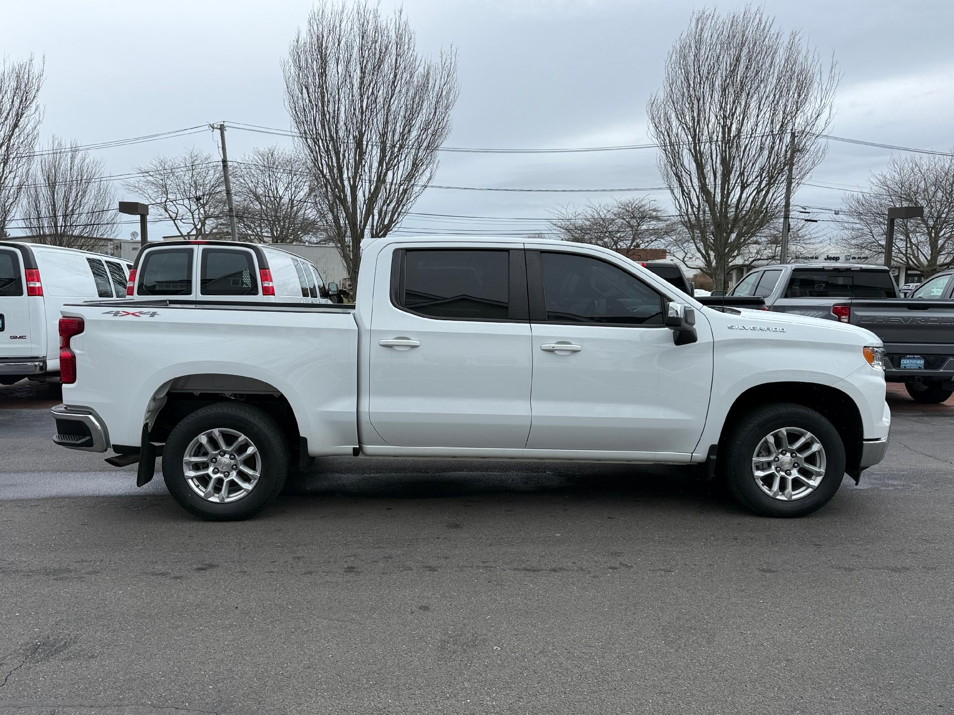 2022 Chevrolet Silverado 1500 LT (2FL)