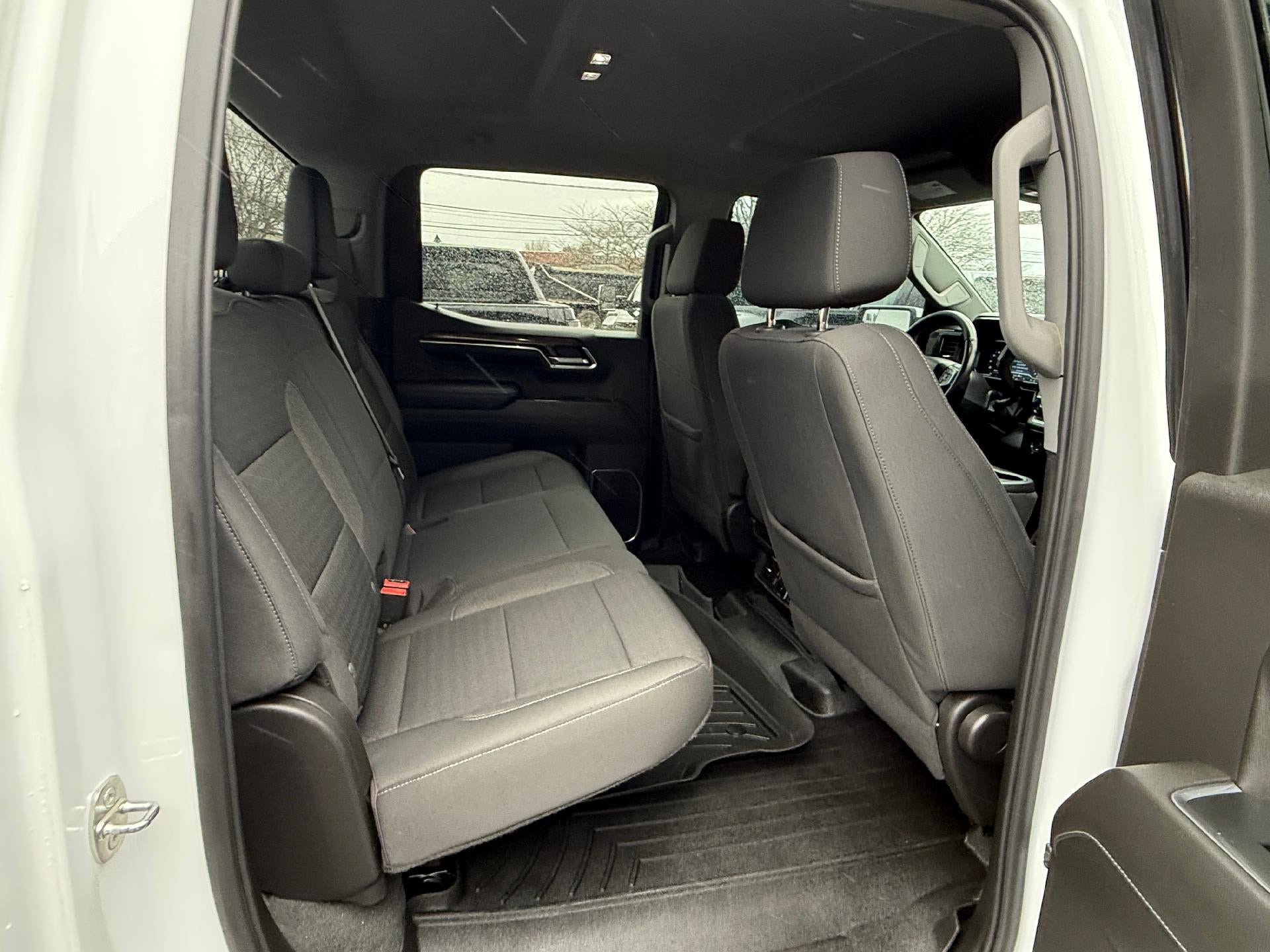 2022 Chevrolet Silverado 1500 LT (2FL)