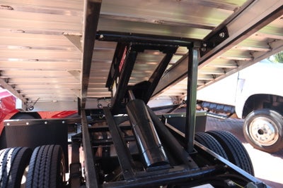 2025 Chevrolet Low Cab Forward 5500 XG NA